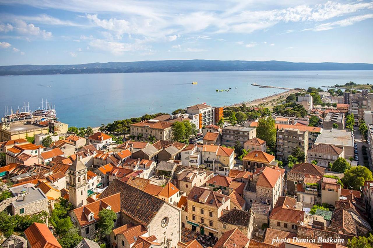 Apartments Iva Brstilo Omis Bagian luar foto